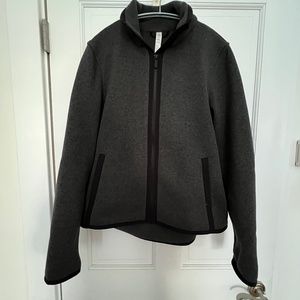 LULULEMON FLEECE ZIP UP SIZE 8